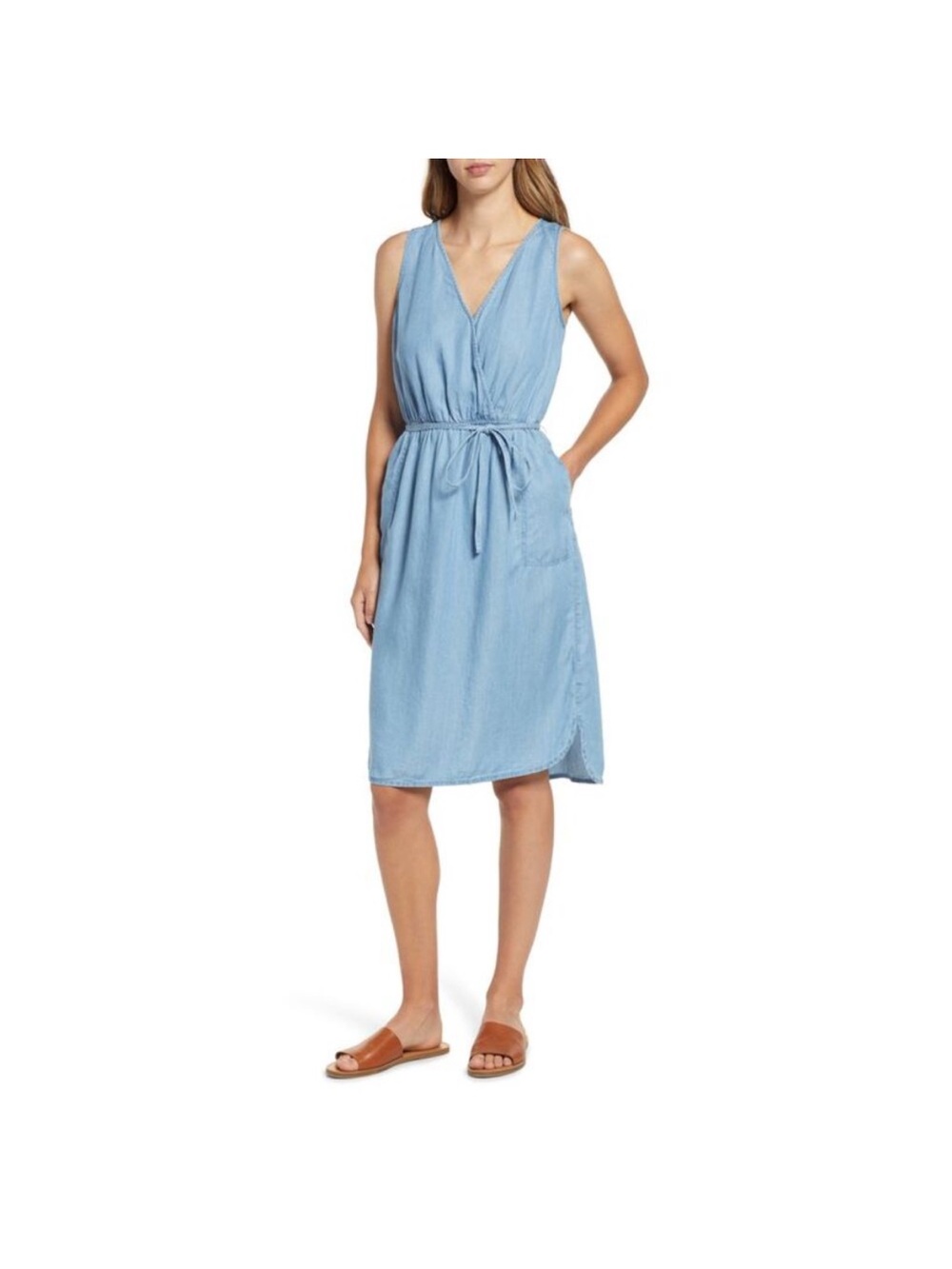 beachlunchlounge Light Blue Sleeveless V-Neck Tie-Waist Midi Dress